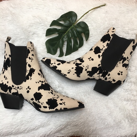 Qupid Shoes - New! Cow Print Booties